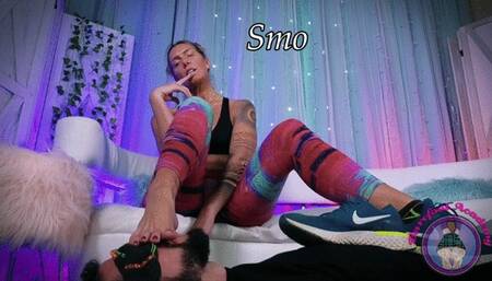 Smothered By Mikayla's Size 16s WMV