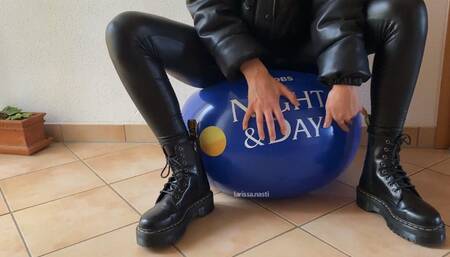 beachball pop in leather outfit