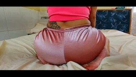 POV Farting milf, part 2, by Julia Fontanelli, (cam by Manu) FULL HD