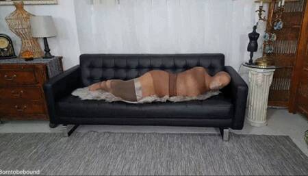 All alone in a new city with a bad man on the prowl -SHORT