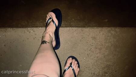 Rainy slow motion close-up wet foot show, natural nails, Hungarian milf feet