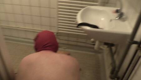 cleaning DILDO slave get a Shower