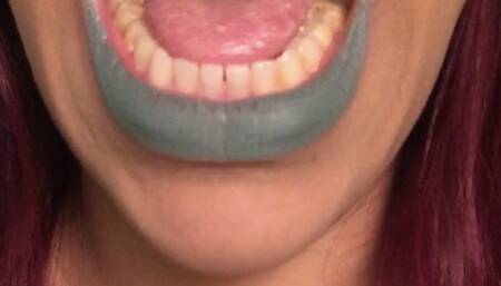 CeCe can swallow with her mouth open