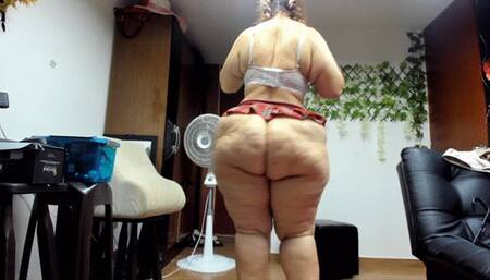 Kristen Hill Skirt and Squirt