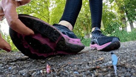 Crushing tinies during my run (small version)