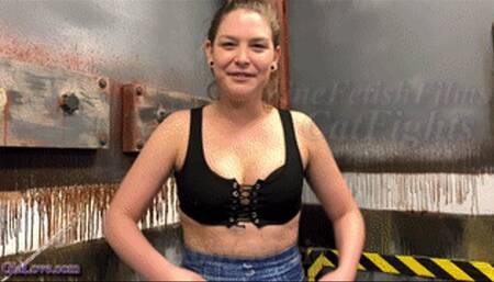 Abby Marie Vs Gia Love CatFight (MP4 1080P)