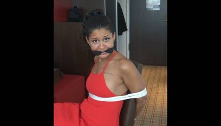 Calisa Bliss Tied To a Chair wmv