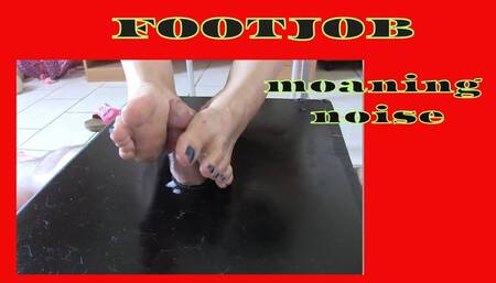 VIDEO REQUEST: FOOTJOB WHERE YOU CAN ONLY HEAR MOANING - POWERFUL SPLASH