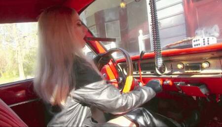 Galas Pedal Pumping & Cigar Smoking Custom - HD