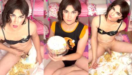 Cake Smooshing and Spookies