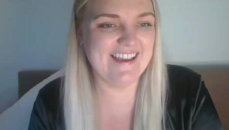 Jessylou - BUSTY BLONDE BRIT ON MFC