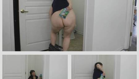 GUMMIES EVERYDAY EVEN WHILE USING THE TOILET FACESTUFFING UPDATE 6 15 2023