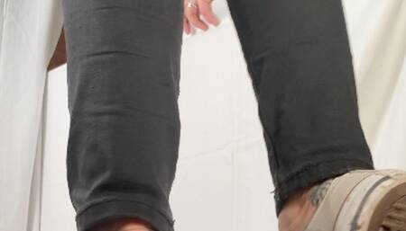 A Shoejob with dirty white sneakers - CBT, Shoejob and some spitting in well worn dirty Converse Chucks - multi - HD