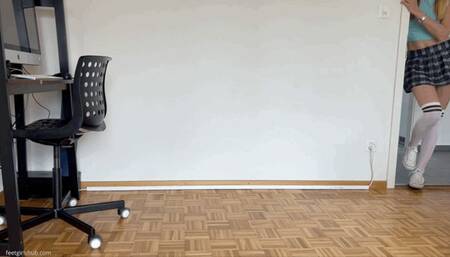 HOT STUDENT SEDUCING A PROFESSOR FOR A GRADE - MOV Mobile Version