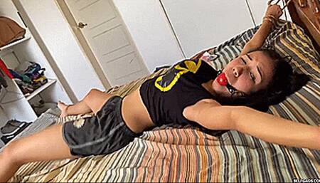 The Roommate Bondage Deal (wmv)