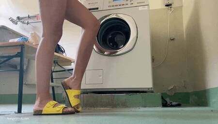 LAUNDRY ROOM SEXY SOLES AND FEET IN BIRKENSTOCK SANDALS - MOV Mobile Version