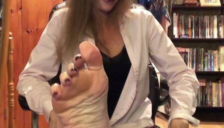 SLICK RUBBING SOLES & TOES