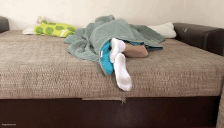 ROOMMATES SLEEPY FEET AND SNORING - MP4 Mobile Version