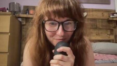 British MILF masturbates her hairy squirting pussy