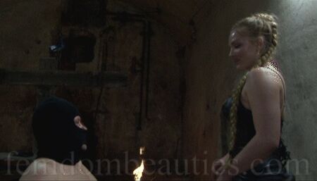 MISS MONROE - FACE SLAPPING PREMIERE