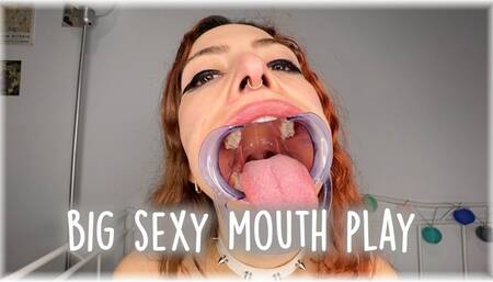 BIG SEXY MOUTH PLAY 720