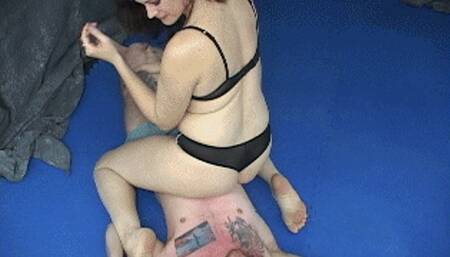 Amazon Rivers powerful crushing legs-SD