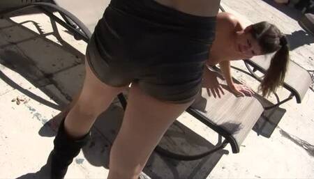 Aaliyah v Viviane: Boots and Bare Feet