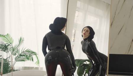 Mistress enjoys her latex in the mirror (1080p)