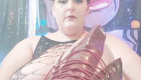 Smoking Mistress Nicki Pie #6