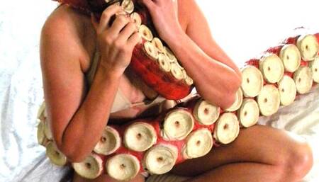 Relic Huntress 8: Unfathomable! (starring Zoe Wild)