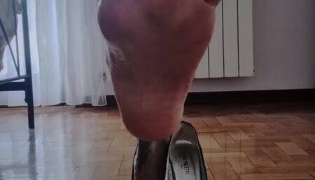 Foot and Heel Worship [IT]