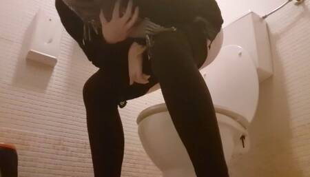 Compilation of piss and fart videos in public toilets 4K