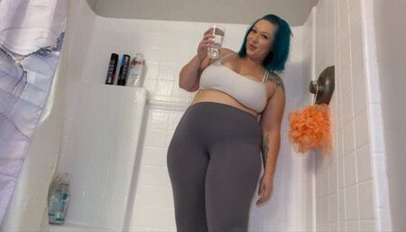 Peeing My Leggings and Cumming