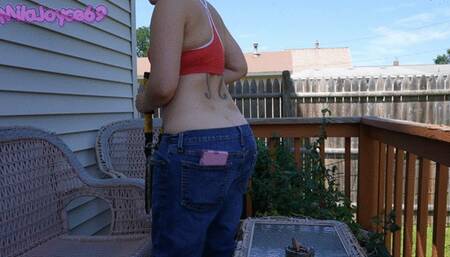 Gardening and Unaware Butt Crack