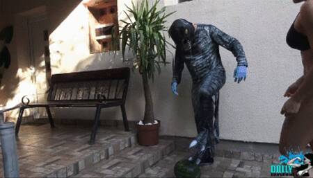 Dolly vs the dragon watermelon crushing