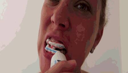 White teeth AVI(1920*1080)HD