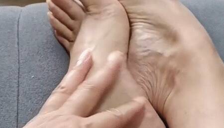 Ayaklar?m? seviyorum