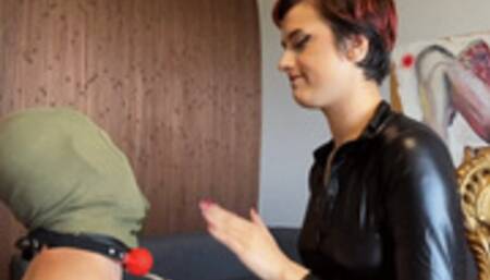 Spitting and foot worship with my slave - [720p]