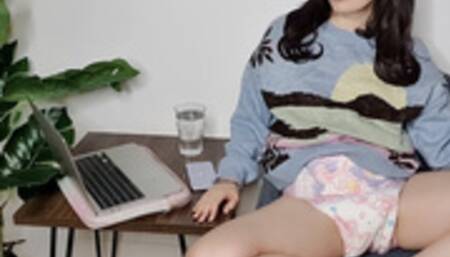 Bunny Hopps ABDL quiz wetting diaper peeing