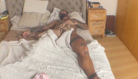 Tiny aliens explore and control unaware giant's brain - Lalo Cortez