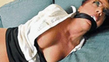 Miss Scarlett in: That Weird Guy Told Us the Hotel Is Closed - So What Are Those Strange Noises Coming From Room 139?? (Special Cut) (WMV)