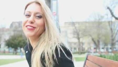 moms seduce son s best friends