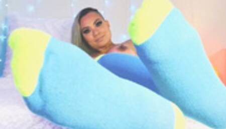 Taking My Socks Off Spread My Toes Rub My Feet NAKED!!!