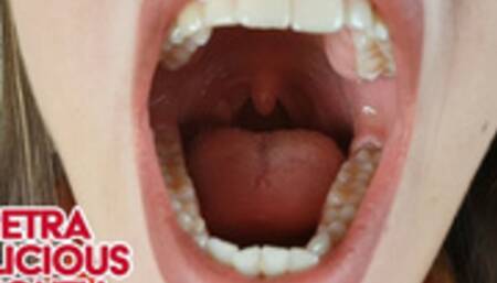 Petra Delicious Mouth - FULL HD