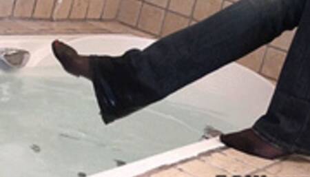 Wet Denim and Pantyhose (MP4)