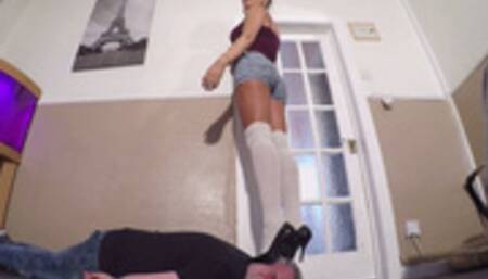 Katie's Sexy Heels 24 FLOOR CAM