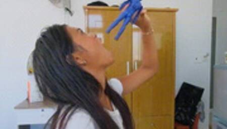 Tweety Grows Powers And Eats Her Dad (HD WMV)