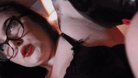 Armpit licker for BBW Goddess (Mistress Karino) [720p]