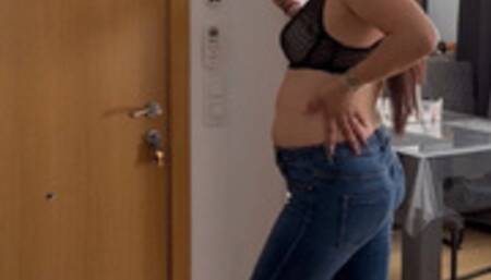 Farting a lot in jeans ????