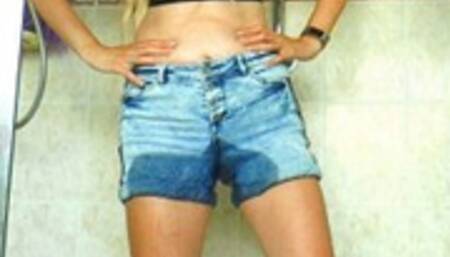 Desperation Jean Shorts Pee